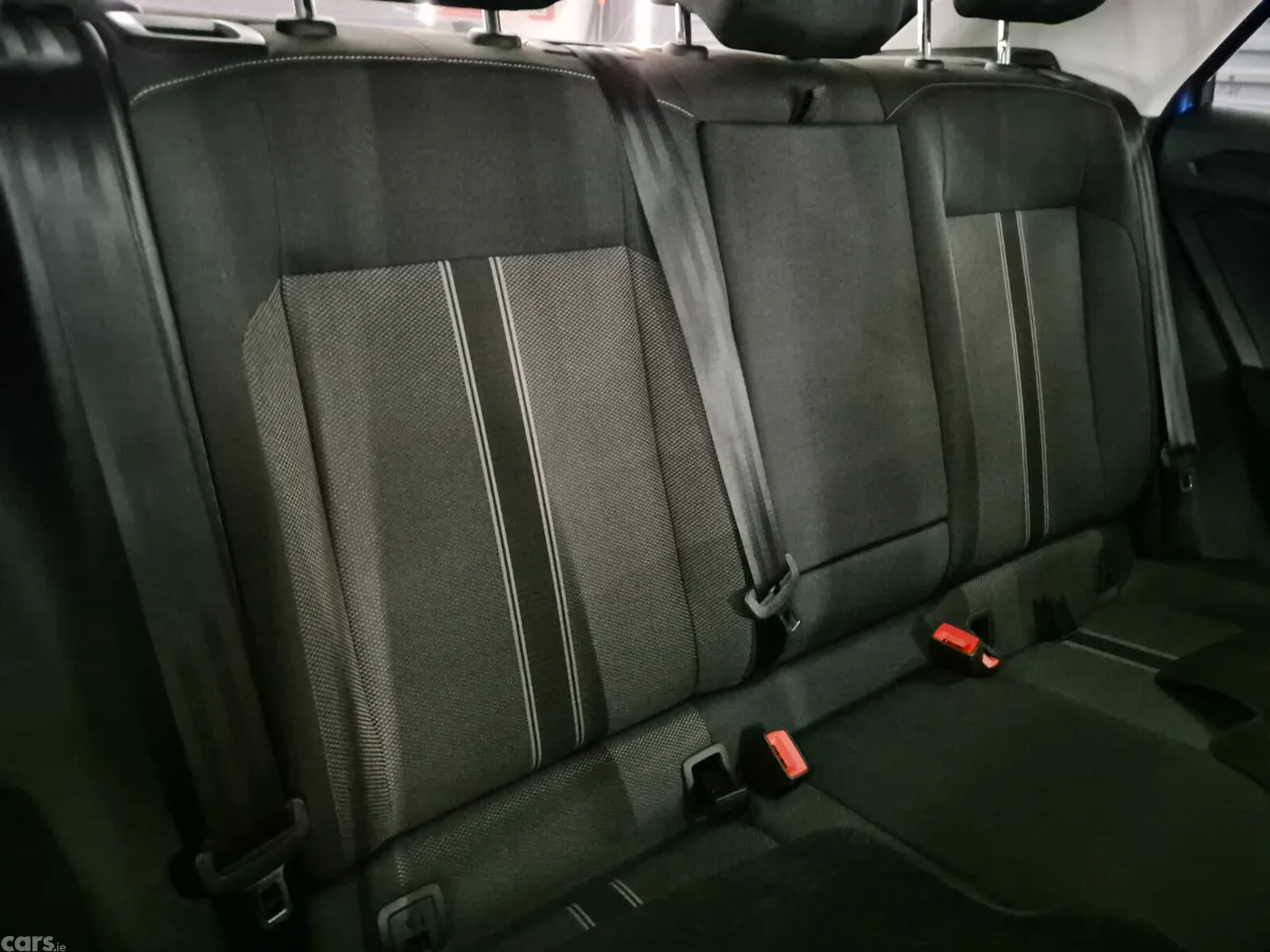 Volkswagen T-Roc SUV, Diesel, 2021, Blue