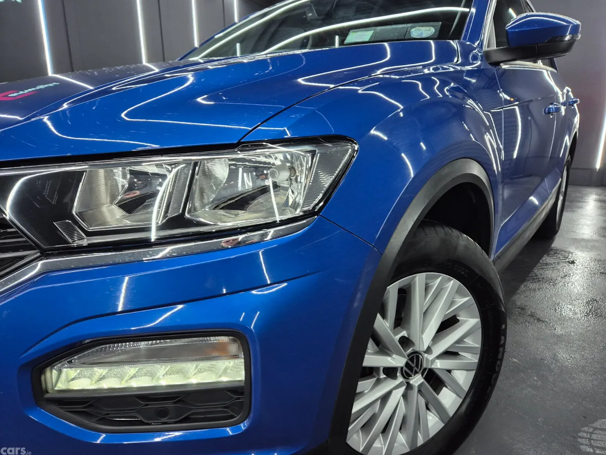 Volkswagen T-Roc SUV, Diesel, 2021, Blue