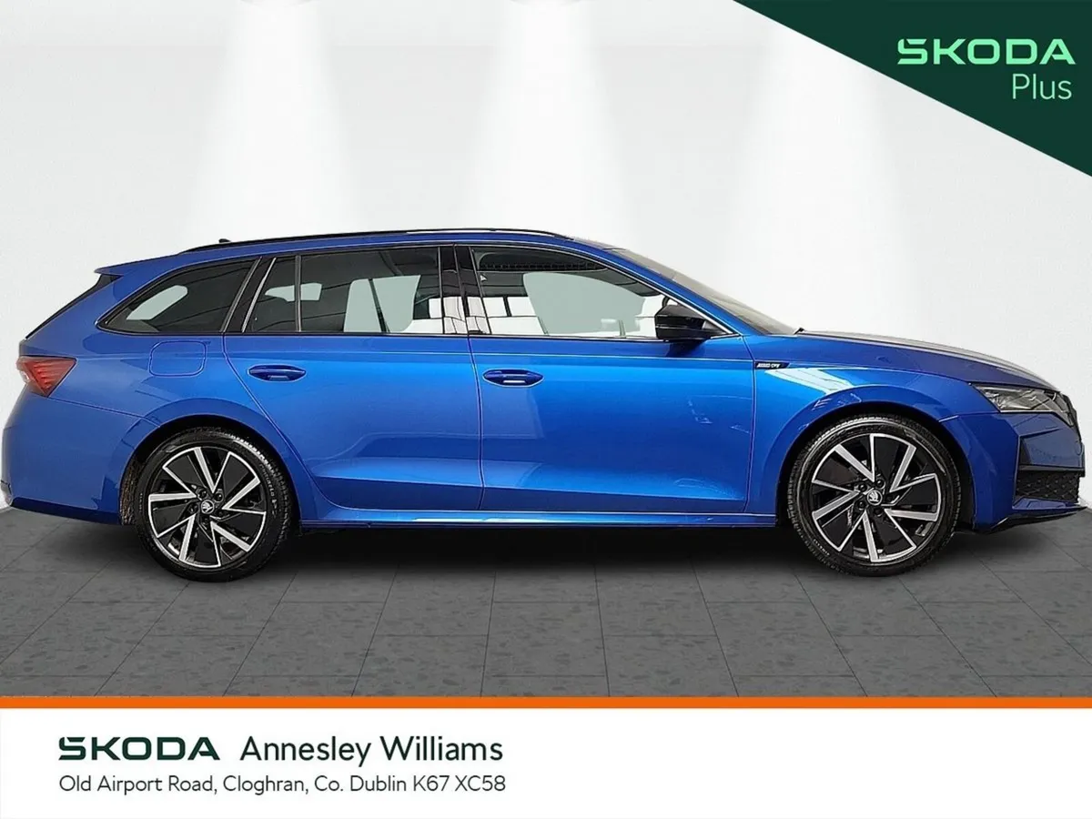 Skoda Octavia Estate, Diesel, 2025, Blue
