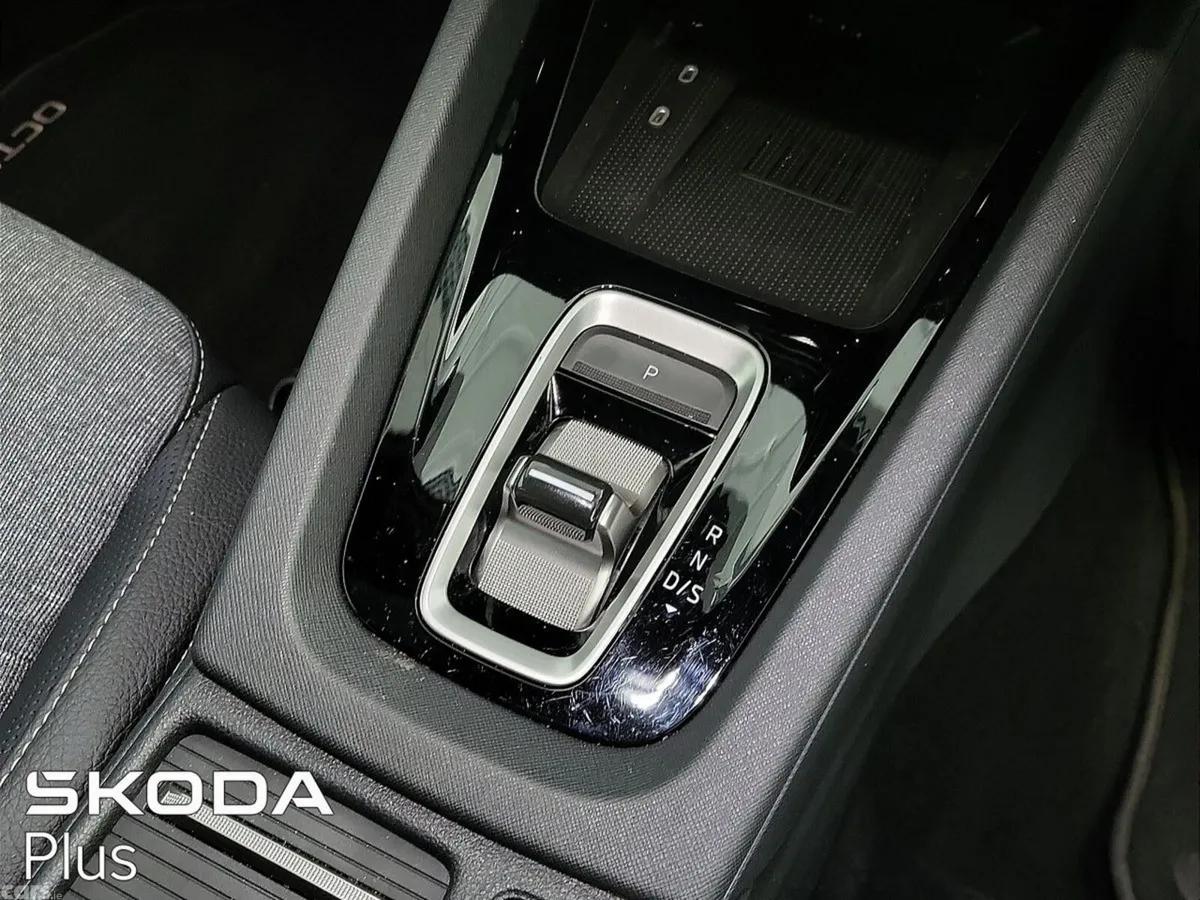 Skoda Octavia Estate, Diesel, 2025, Blue