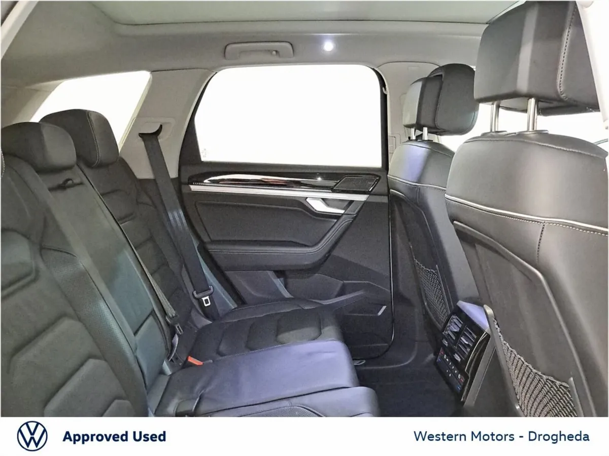Volkswagen Touareg SUV, Petrol Plug-in Hybrid, 2024, White