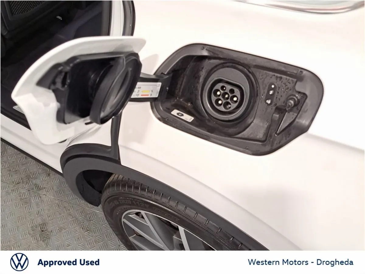 Volkswagen Touareg SUV, Petrol Plug-in Hybrid, 2024, White