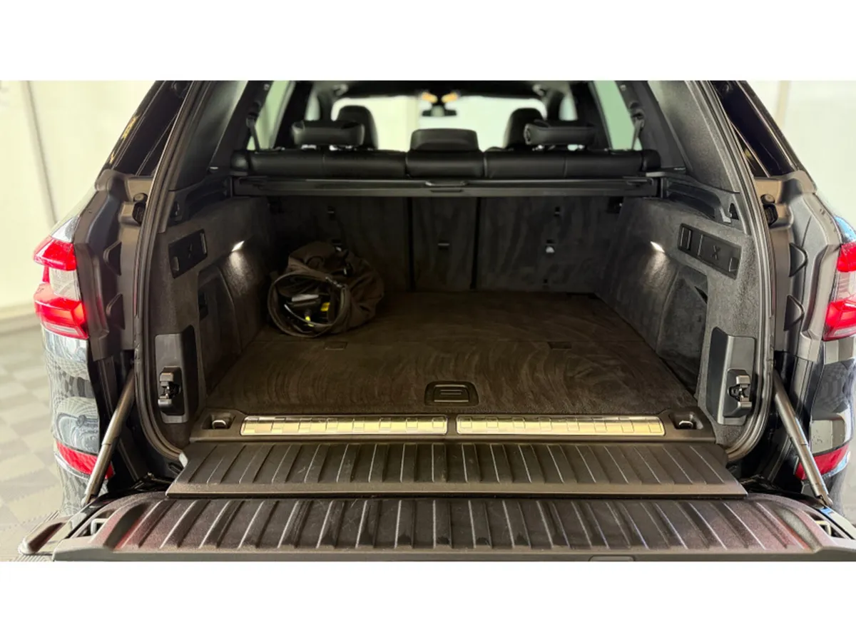 BMW X5 SUV, Petrol Hybrid, 2022, Black