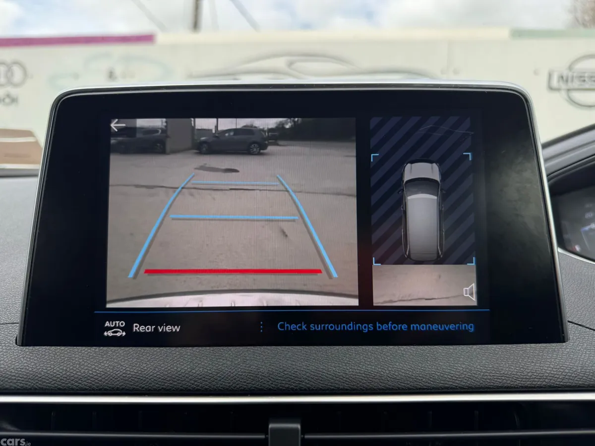 Peugeot 5008 MPV, Petrol, 2019, Black
