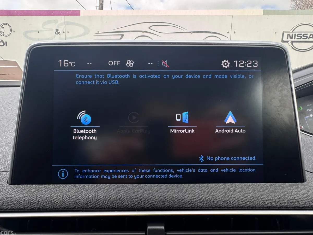 Peugeot 5008 MPV, Petrol, 2019, Black
