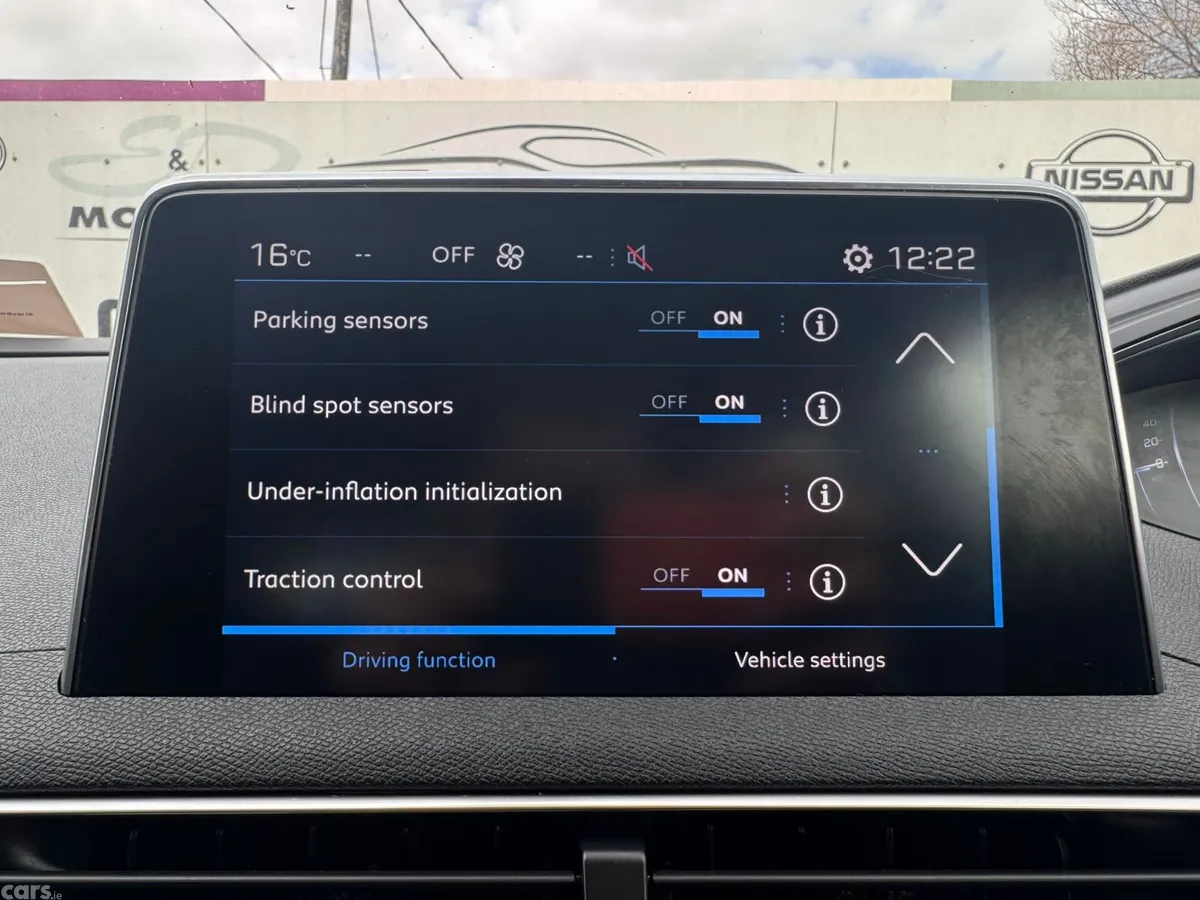 Peugeot 5008 MPV, Petrol, 2019, Black