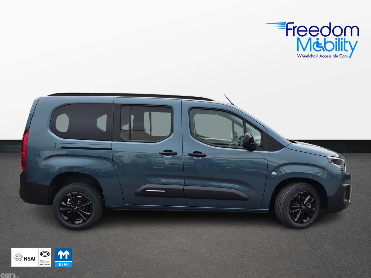 Citroen Berlingo MPV, Diesel, 2026, Blue