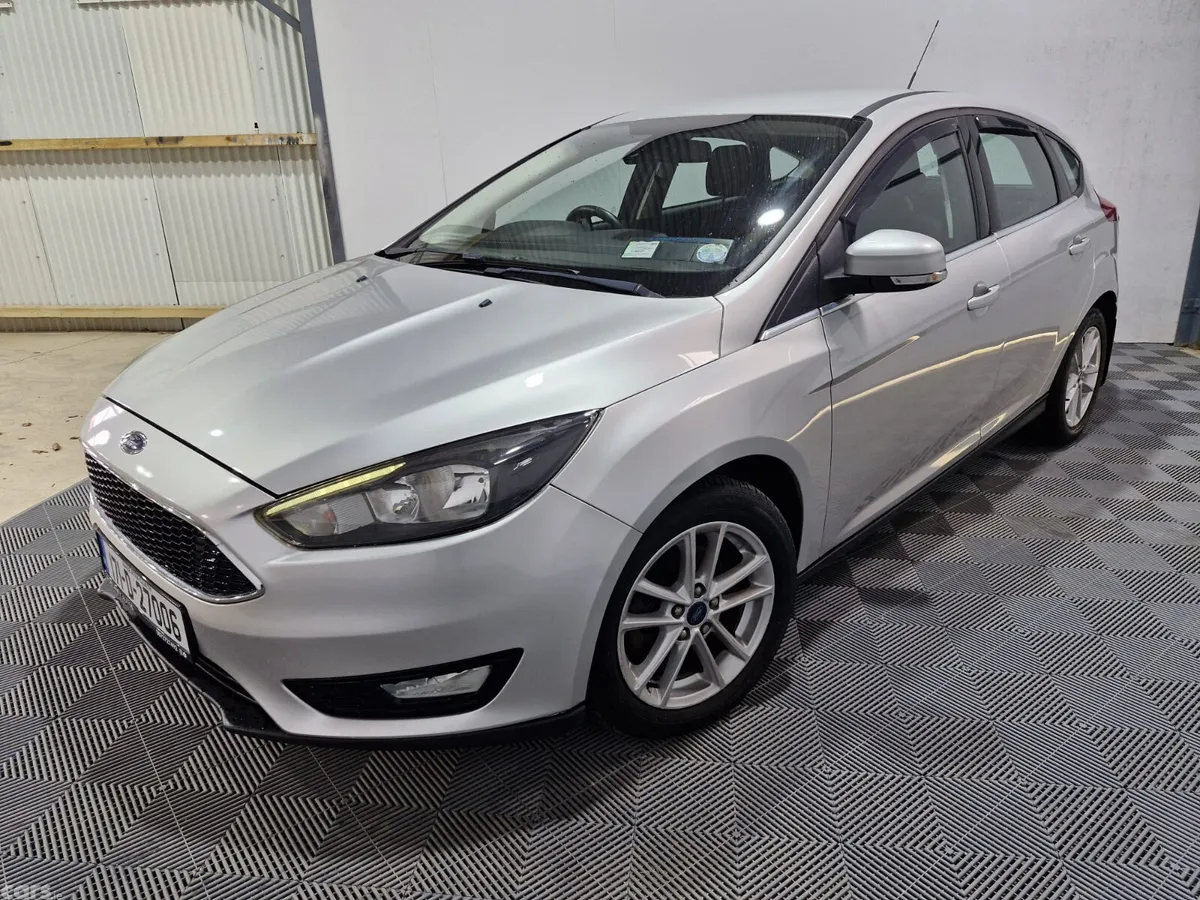 Ford Focus Hatchback, Diesel, 2017, Grey