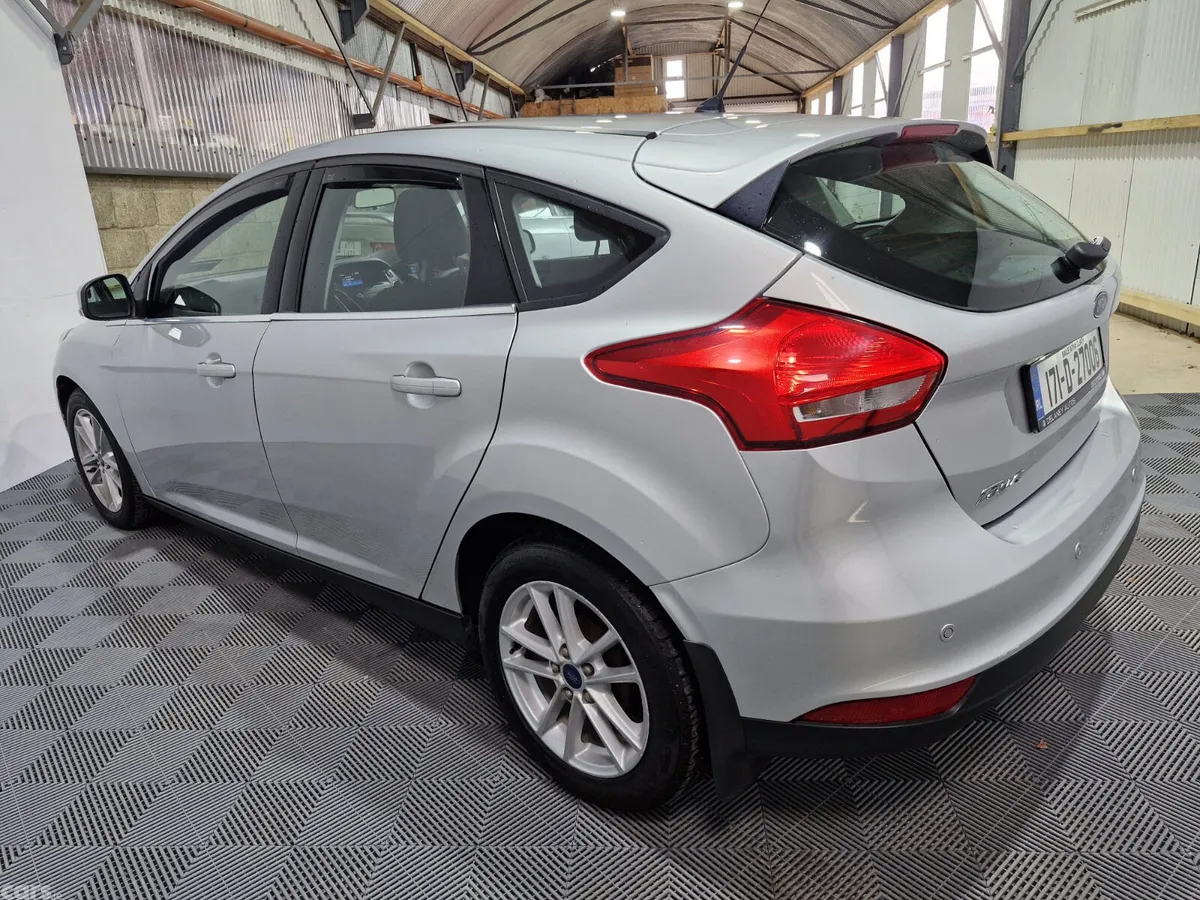 Ford Focus Hatchback, Diesel, 2017, Grey