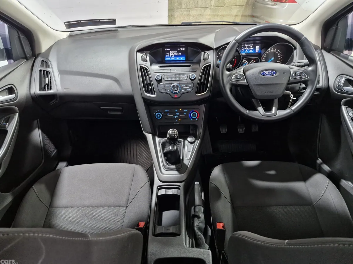 Ford Focus Hatchback, Diesel, 2017, Grey