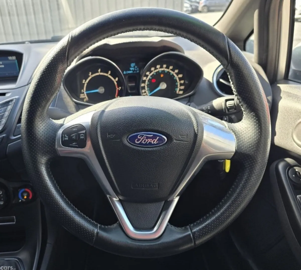 Ford Fiesta Hatchback, Petrol, 2017, Silver