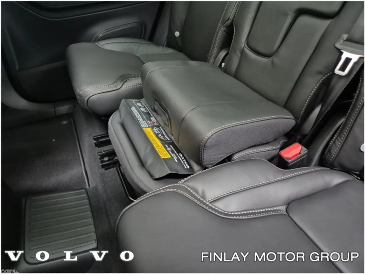 Volvo XC90 SUV, Petrol Plug-in Hybrid, 2026, Grey