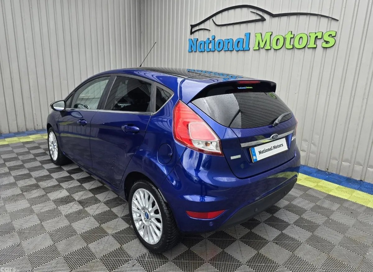 Ford Fiesta Hatchback, Petrol, 2015, Blue