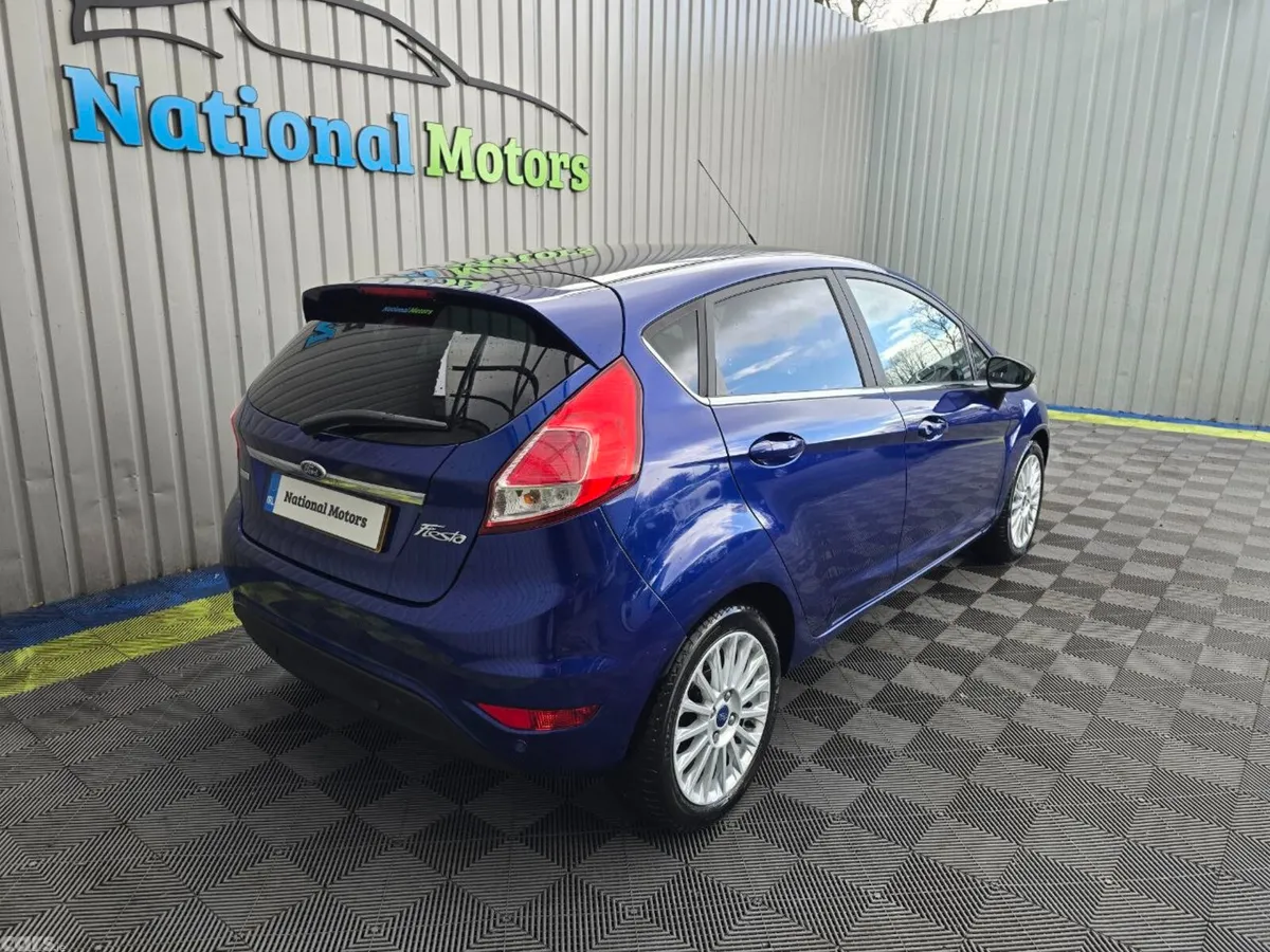 Ford Fiesta Hatchback, Petrol, 2015, Blue