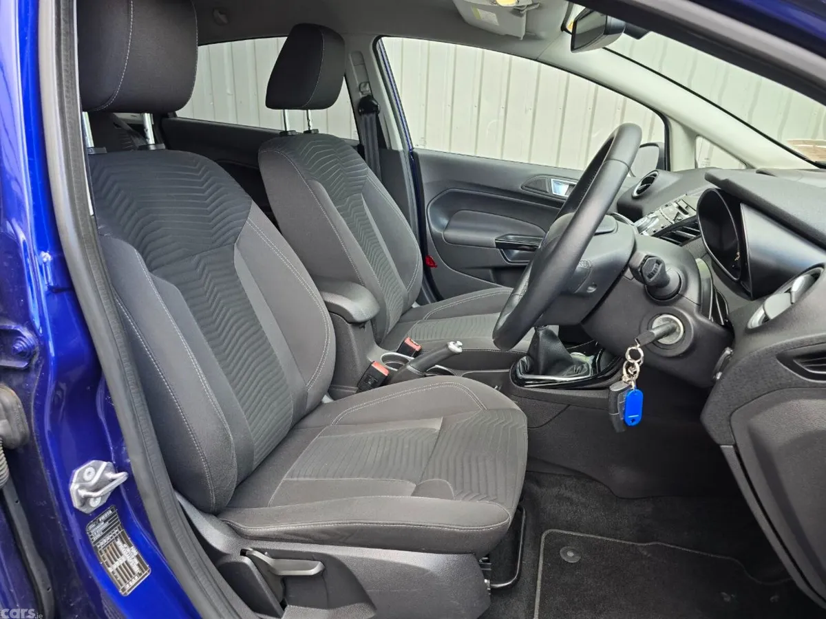 Ford Fiesta Hatchback, Petrol, 2015, Blue