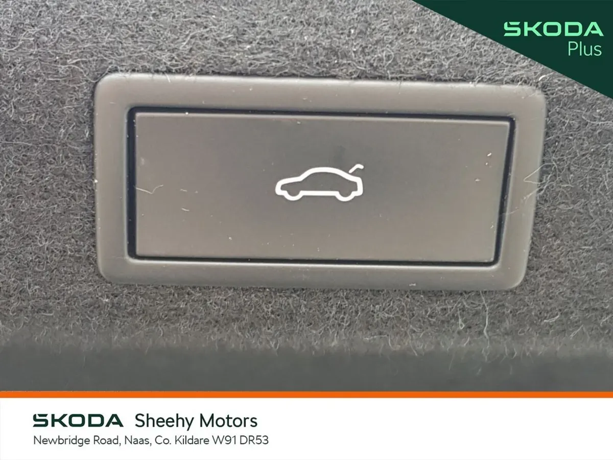 Skoda Superb Saloon, Diesel, 2024, Grey