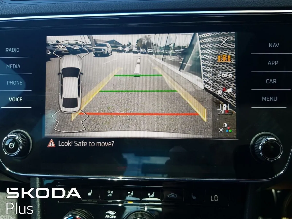 Skoda Superb Saloon, Diesel, 2024, Grey
