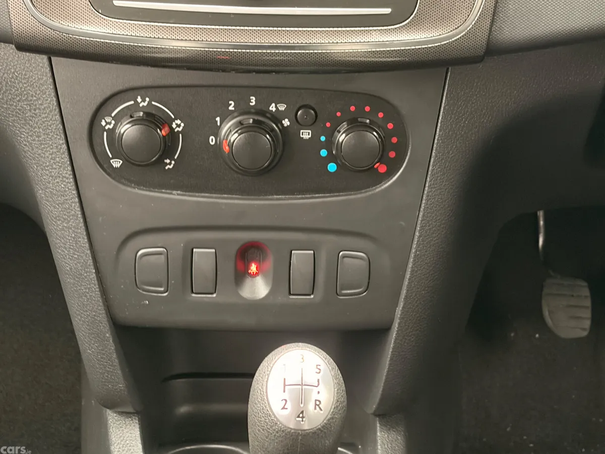 Dacia Sandero Stepway Hatchback, Diesel, 2017, Red