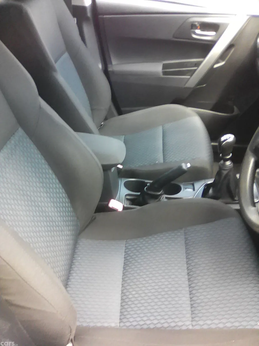 Toyota Auris Hatchback, Diesel, 2013, Blue