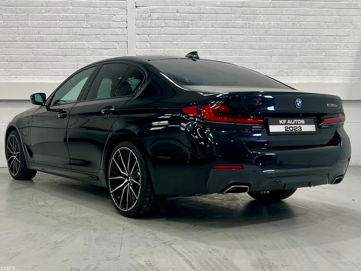 BMW 5-Series Saloon, Petrol Plug-in Hybrid, 2023, Black