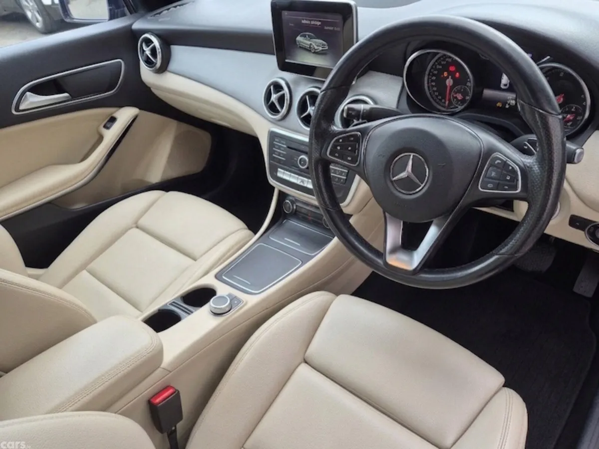 Mercedes-Benz CLA Saloon, Petrol, 2018, Blue