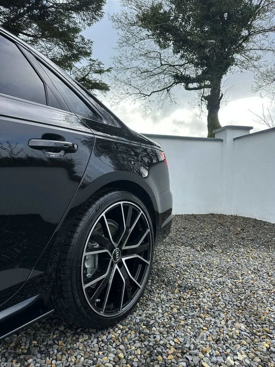 Audi A4 Saloon, Diesel, 2017, Black