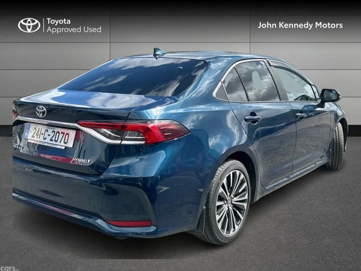 Toyota Corolla Saloon, Petrol Hybrid, 2024, Blue