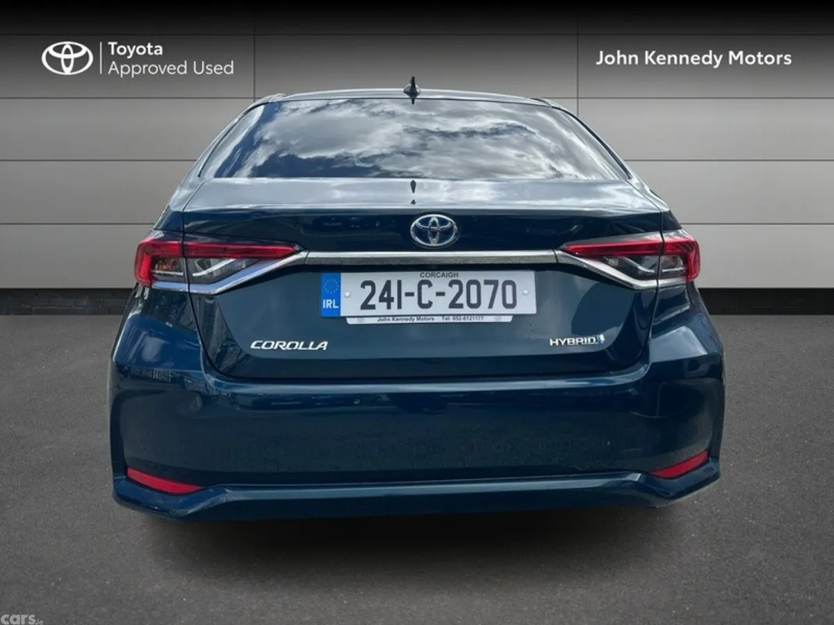 Toyota Corolla Saloon, Petrol Hybrid, 2024, Blue