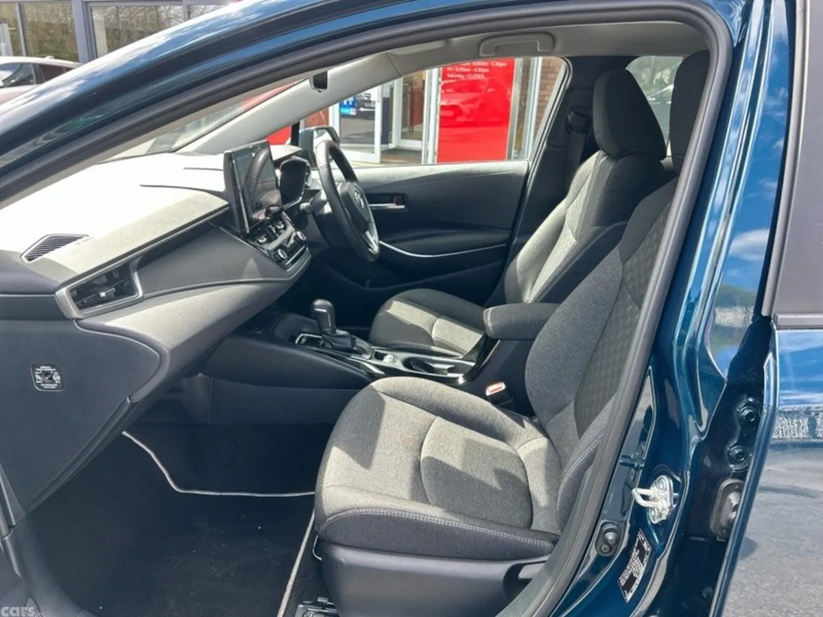 Toyota Corolla Saloon, Petrol Hybrid, 2024, Blue