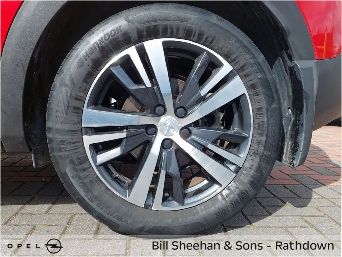 Peugeot 3008 MPV, Diesel, 2020, Red