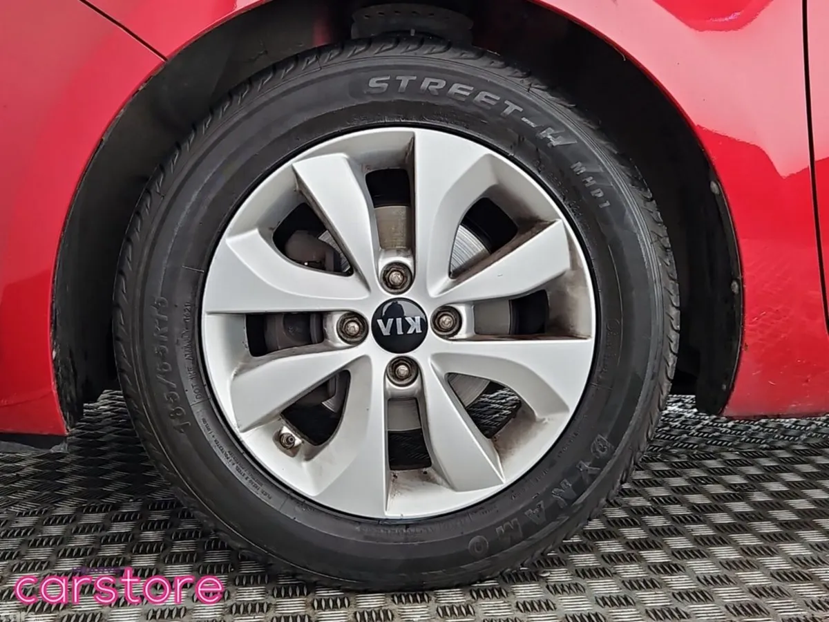 Kia Rio Hatchback, Petrol, 2017, Red