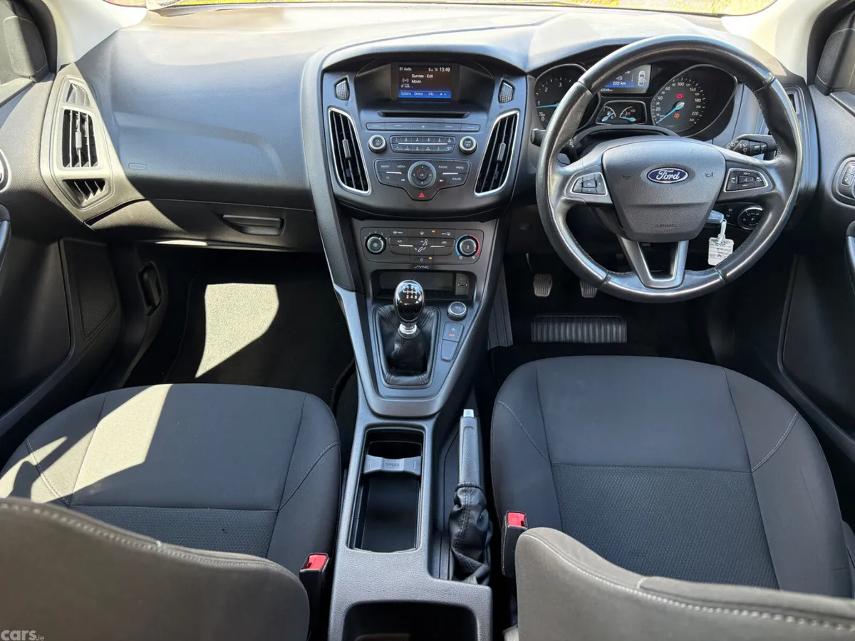 Ford Focus Hatchback, Diesel, 2017, Grey