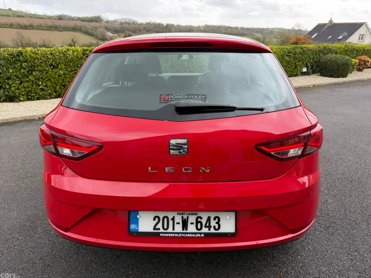 SEAT Leon Hatchback, Petrol, 2020, Red