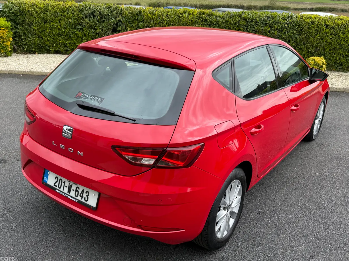 SEAT Leon Hatchback, Petrol, 2020, Red