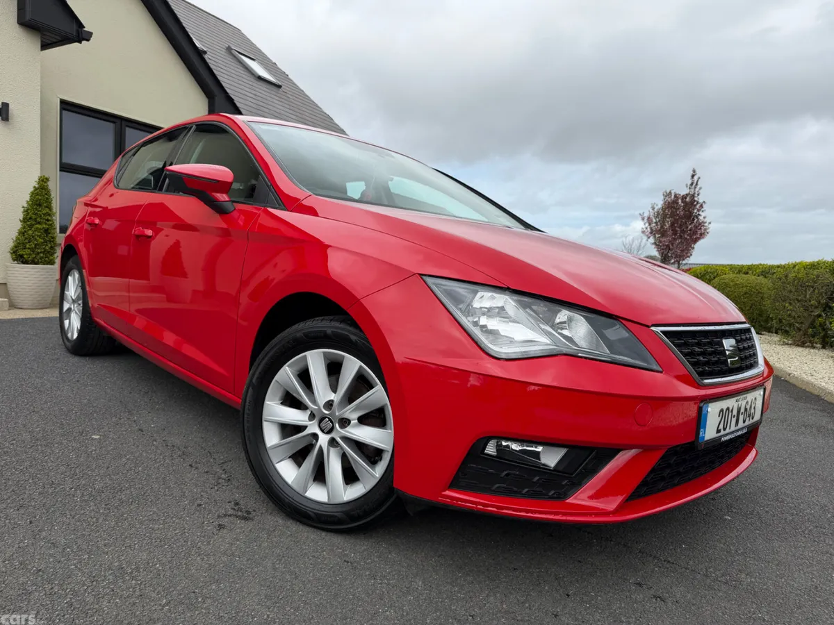 SEAT Leon Hatchback, Petrol, 2020, Red