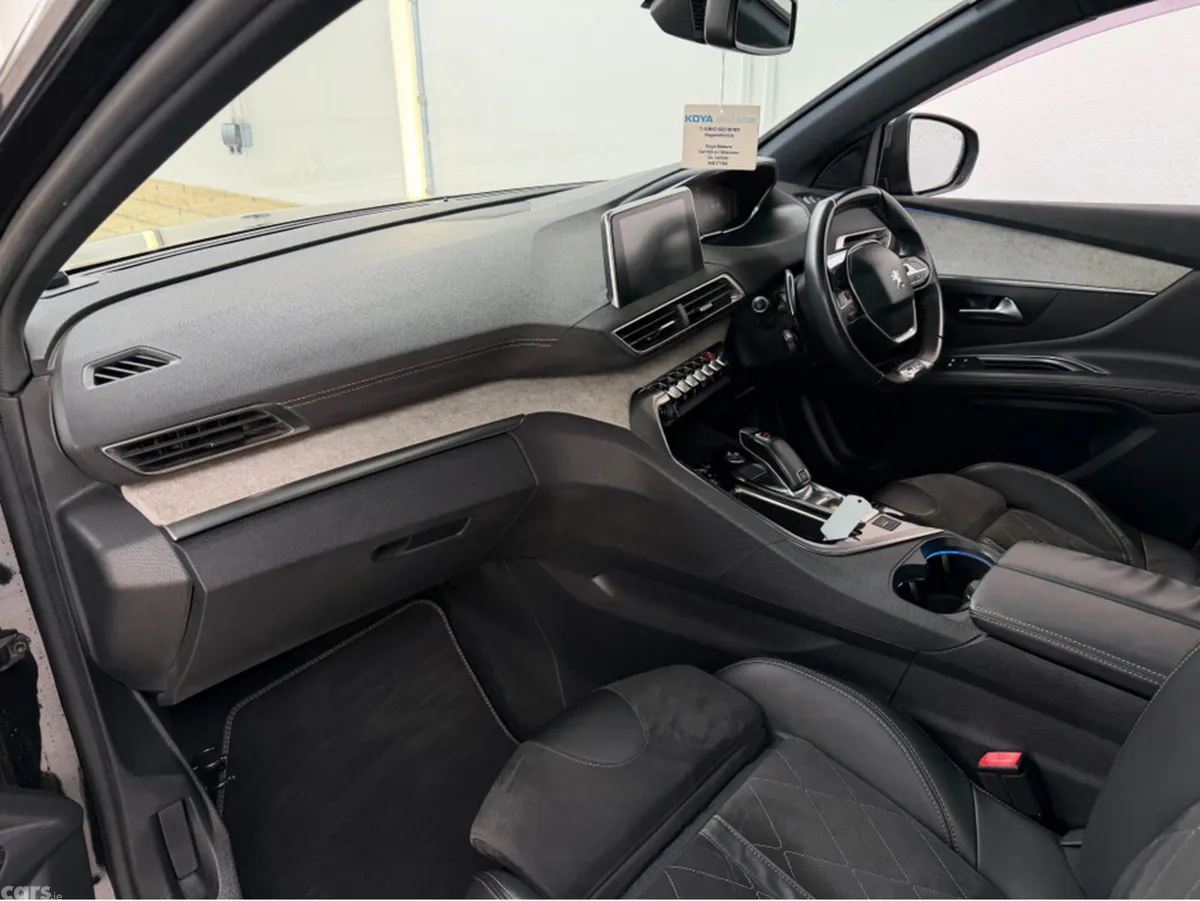 Peugeot 3008 MPV, Diesel, 2018, Black