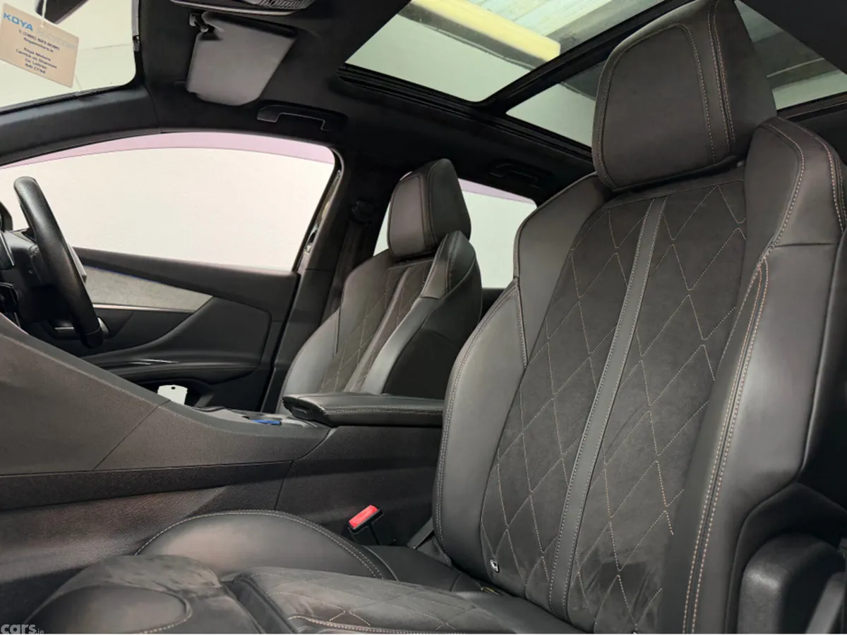 Peugeot 3008 MPV, Diesel, 2018, Black