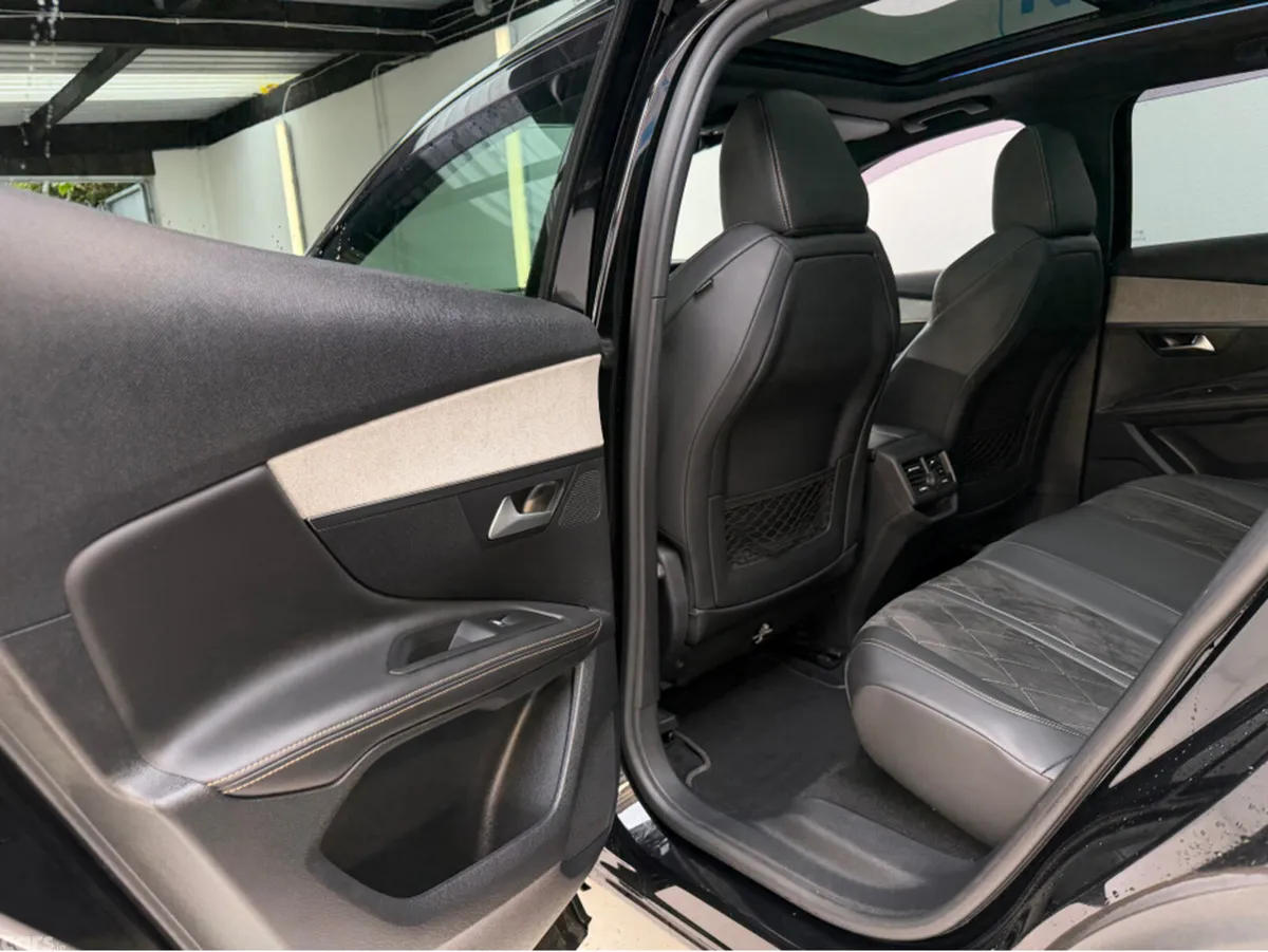 Peugeot 3008 MPV, Diesel, 2018, Black