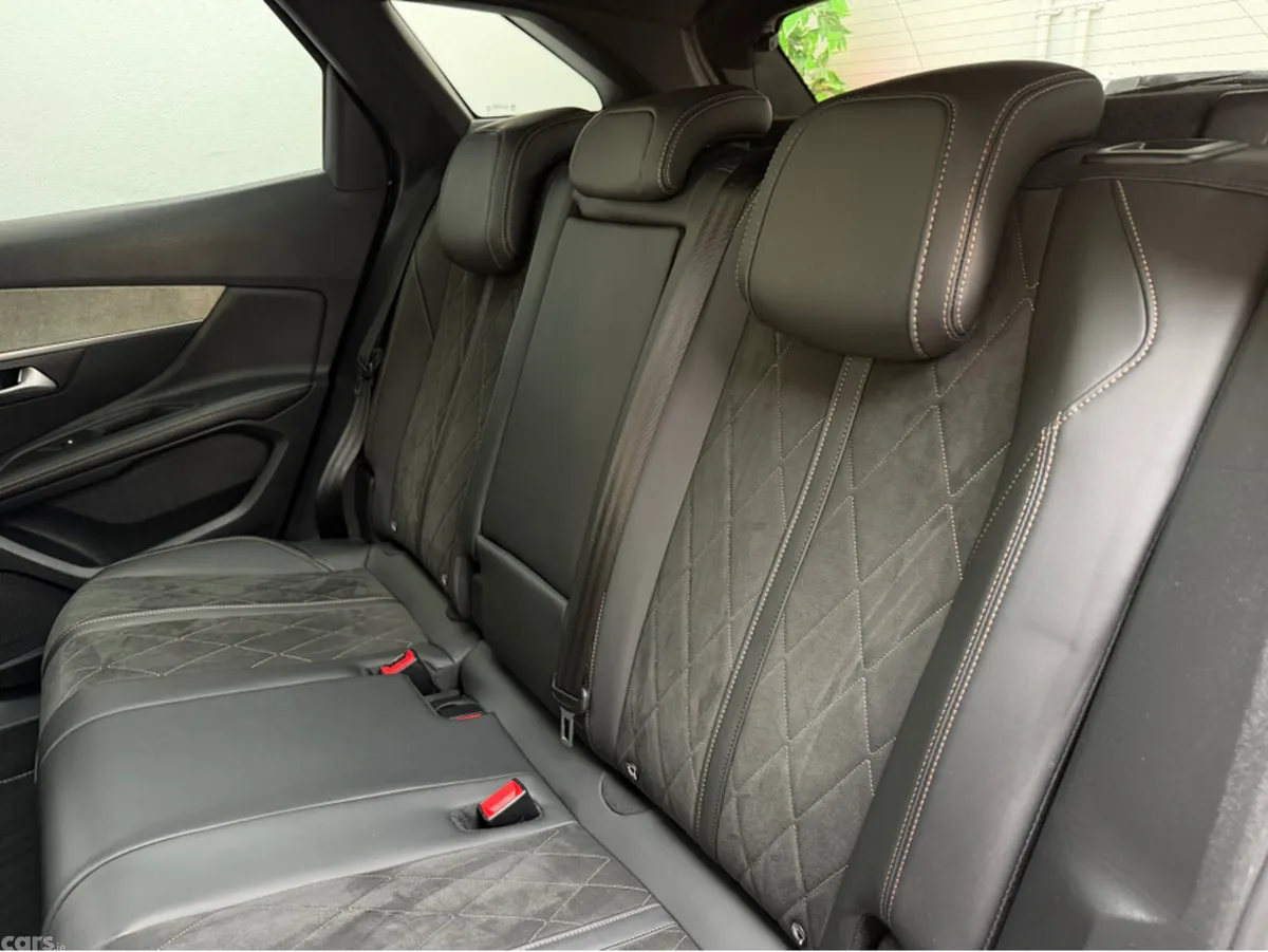 Peugeot 3008 MPV, Diesel, 2018, Black
