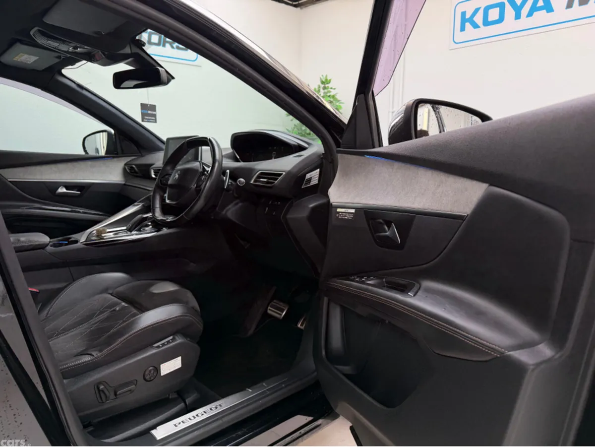 Peugeot 3008 MPV, Diesel, 2018, Black