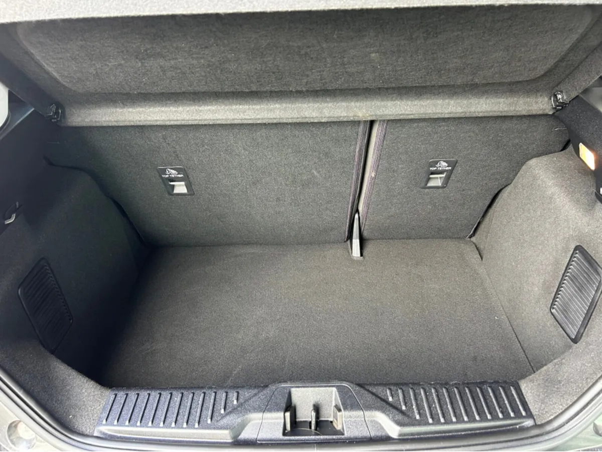 Ford Fiesta Hatchback, Petrol, 2023, Grey
