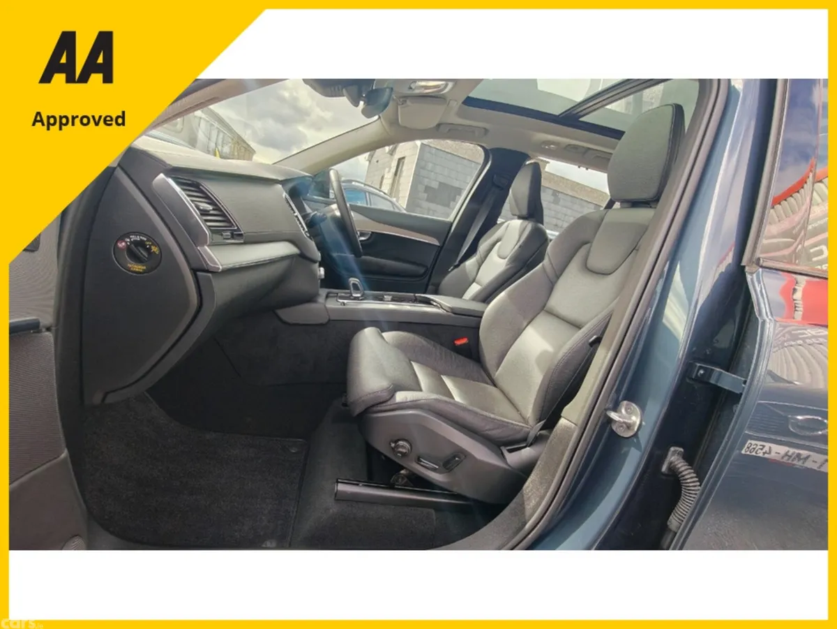 Volvo XC90 SUV, Petrol Plug-in Hybrid, 2023, Blue
