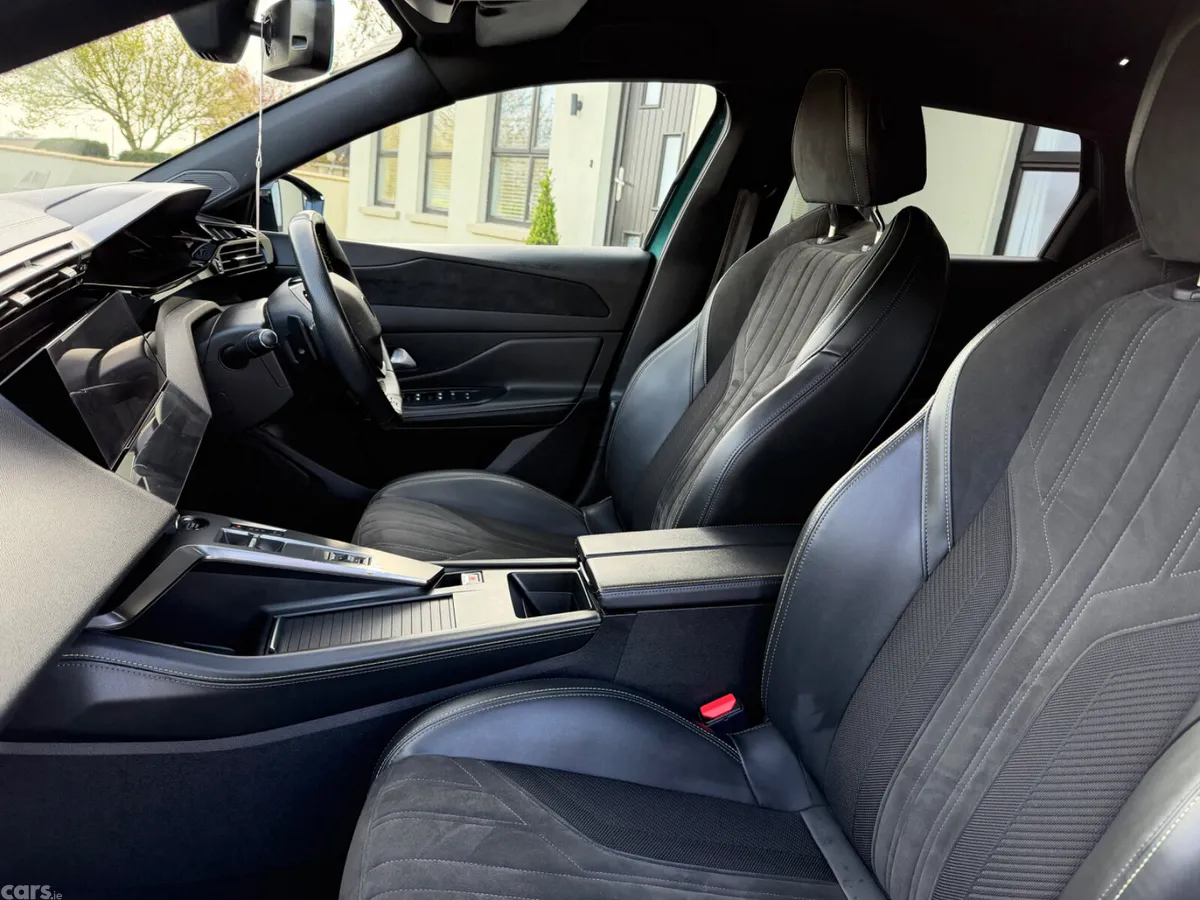 Peugeot 308 Estate, Diesel, 2023, Blue
