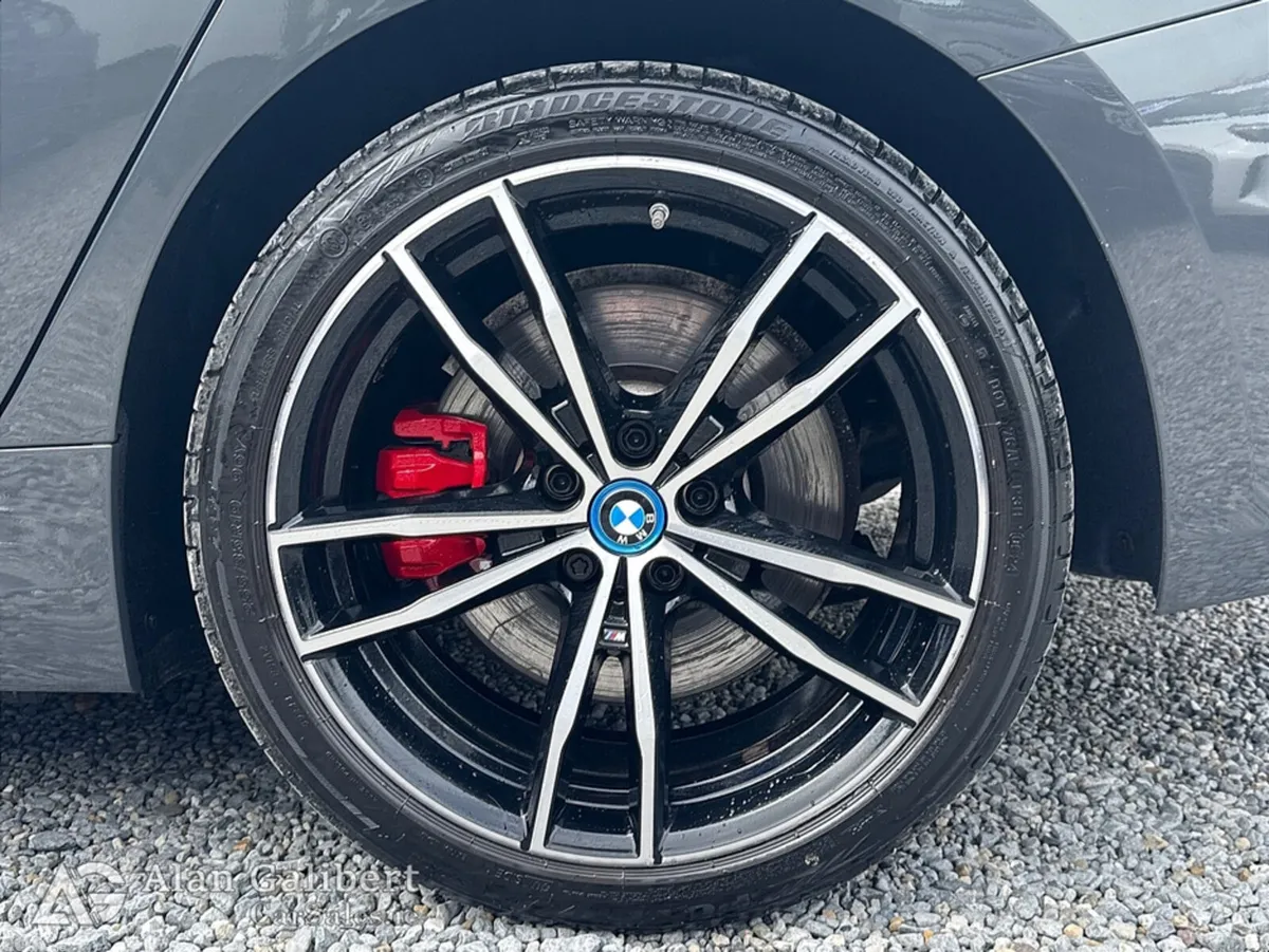 BMW 3-Series Saloon, Petrol Plug-in Hybrid, 2023, Grey