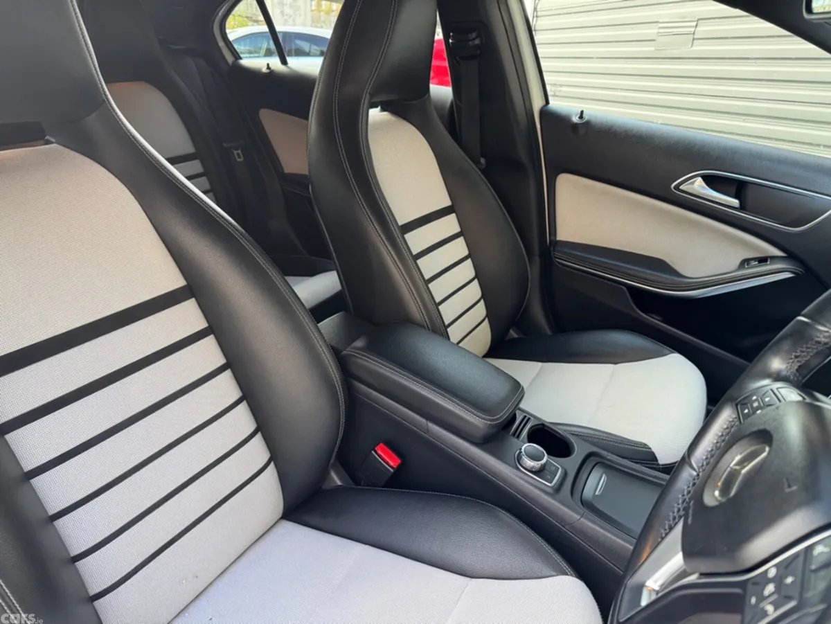 Mercedes-Benz A-Class Hatchback, Petrol, 2014, White