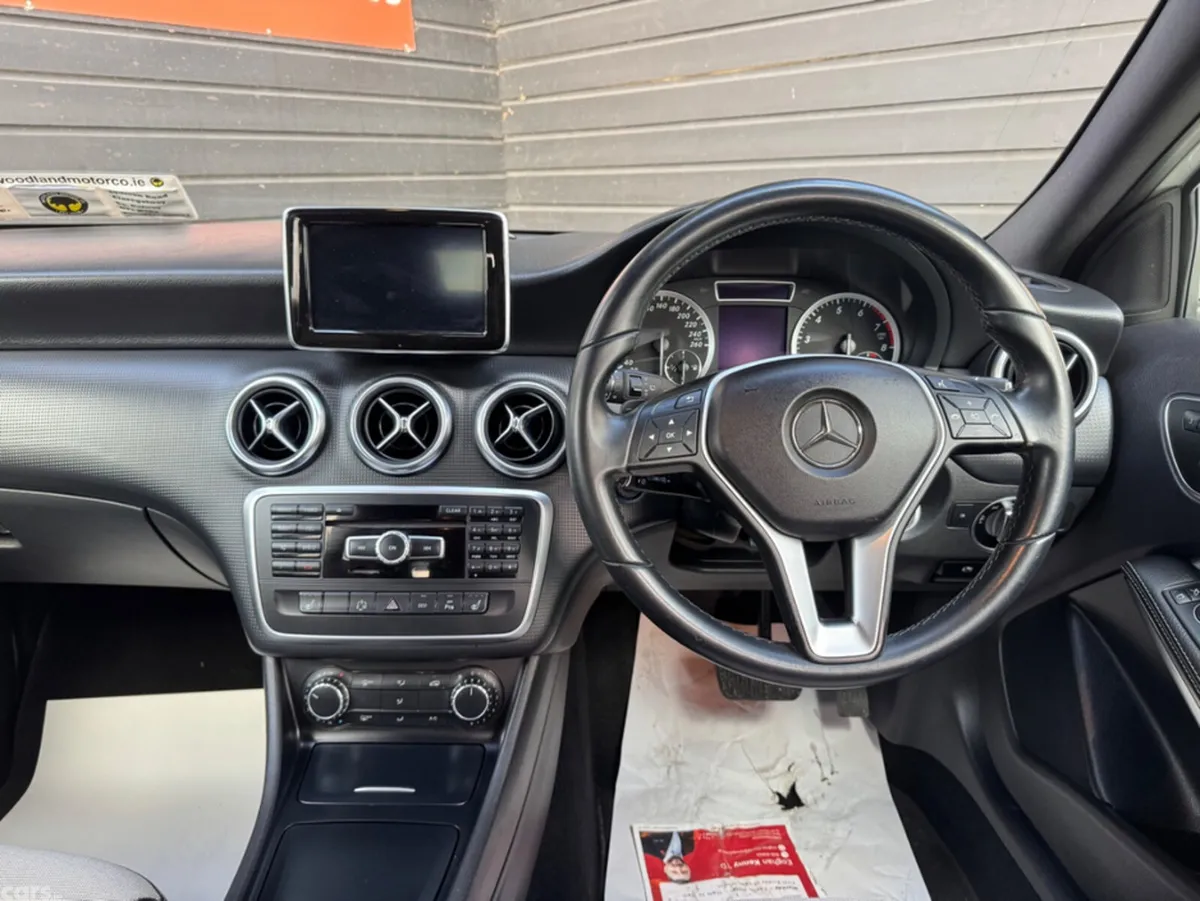 Mercedes-Benz A-Class Hatchback, Petrol, 2014, White