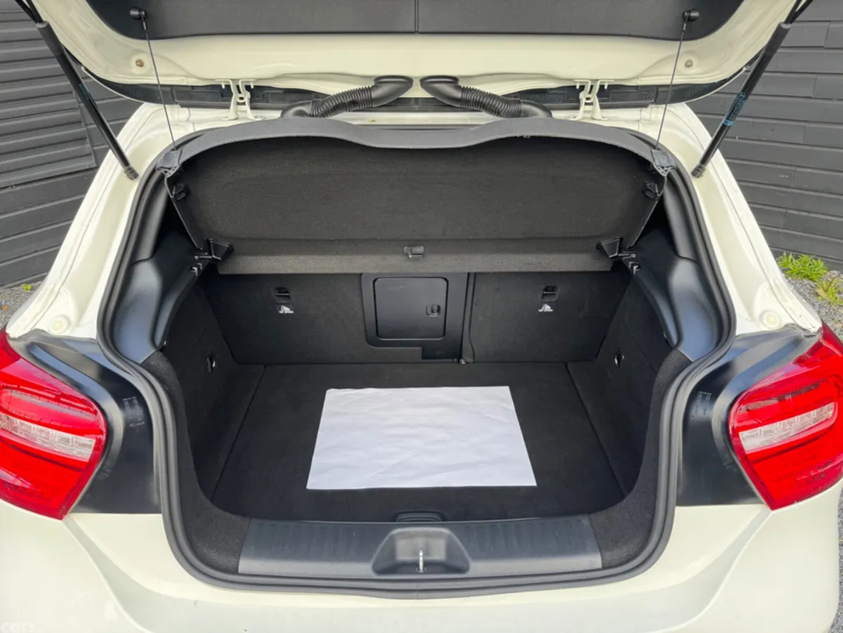 Mercedes-Benz A-Class Hatchback, Petrol, 2014, White