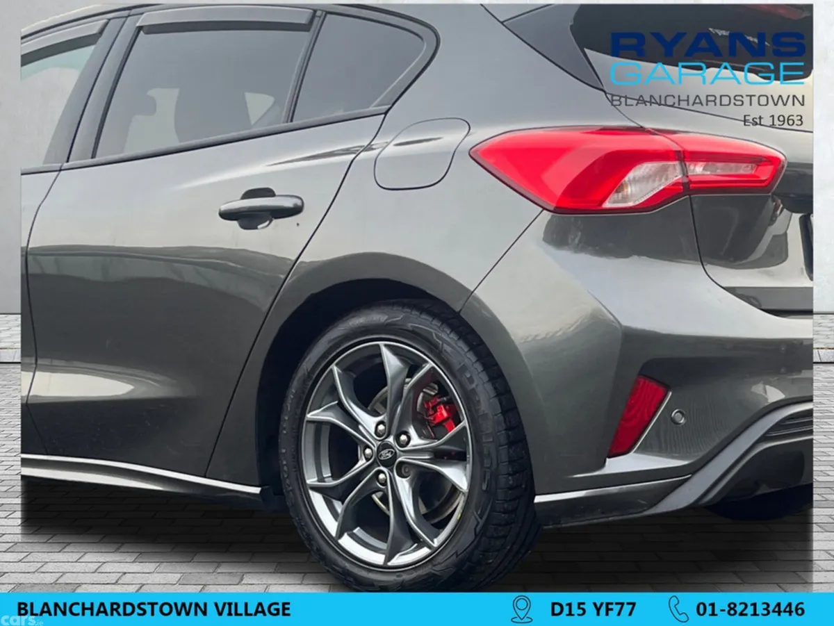 Ford Focus Hatchback, Petrol, 2021, Grey