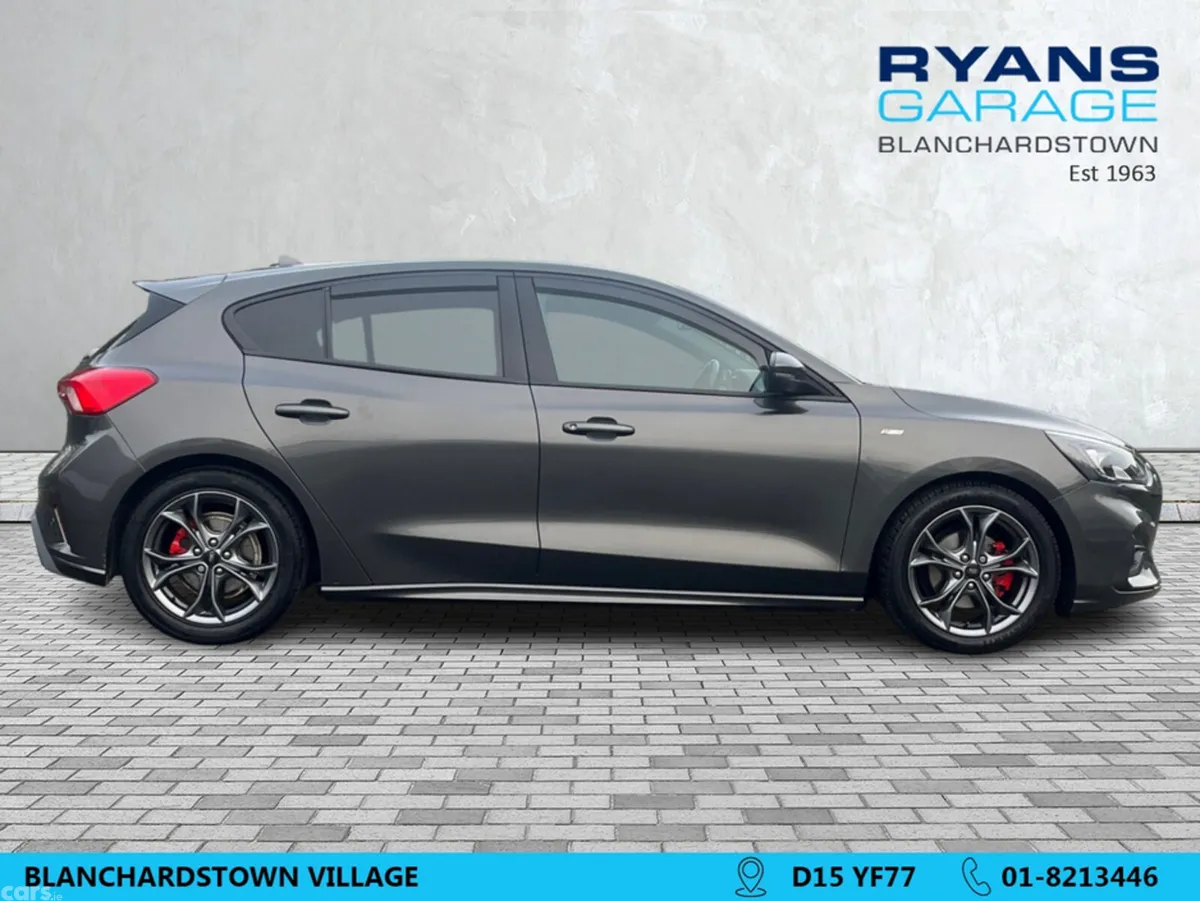 Ford Focus Hatchback, Petrol, 2021, Grey