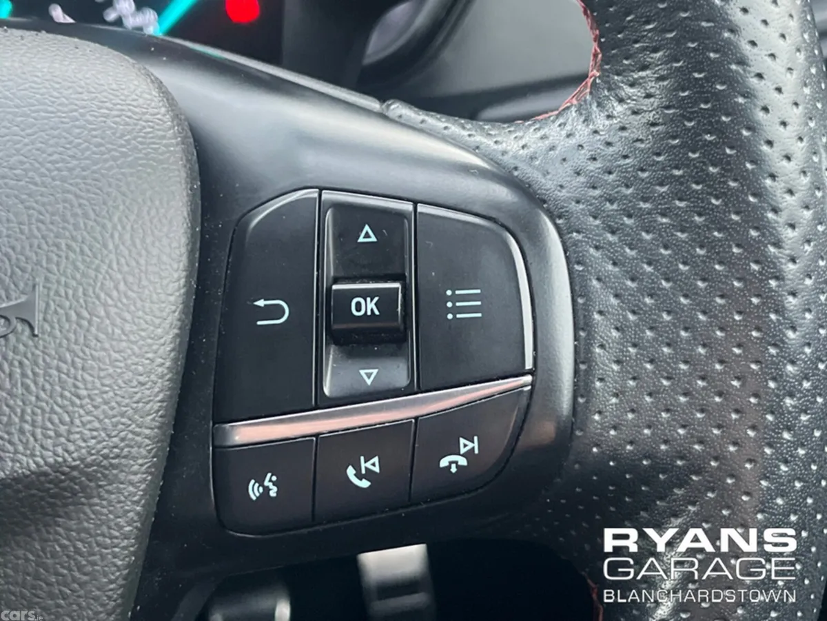 Ford Focus Hatchback, Petrol, 2021, Grey